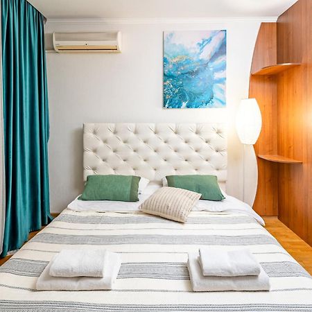 Just Another Comfy Apartment On The Main Squere. 2 Bedrooms, Own Heating, Ac Lvov Exteriér fotografie