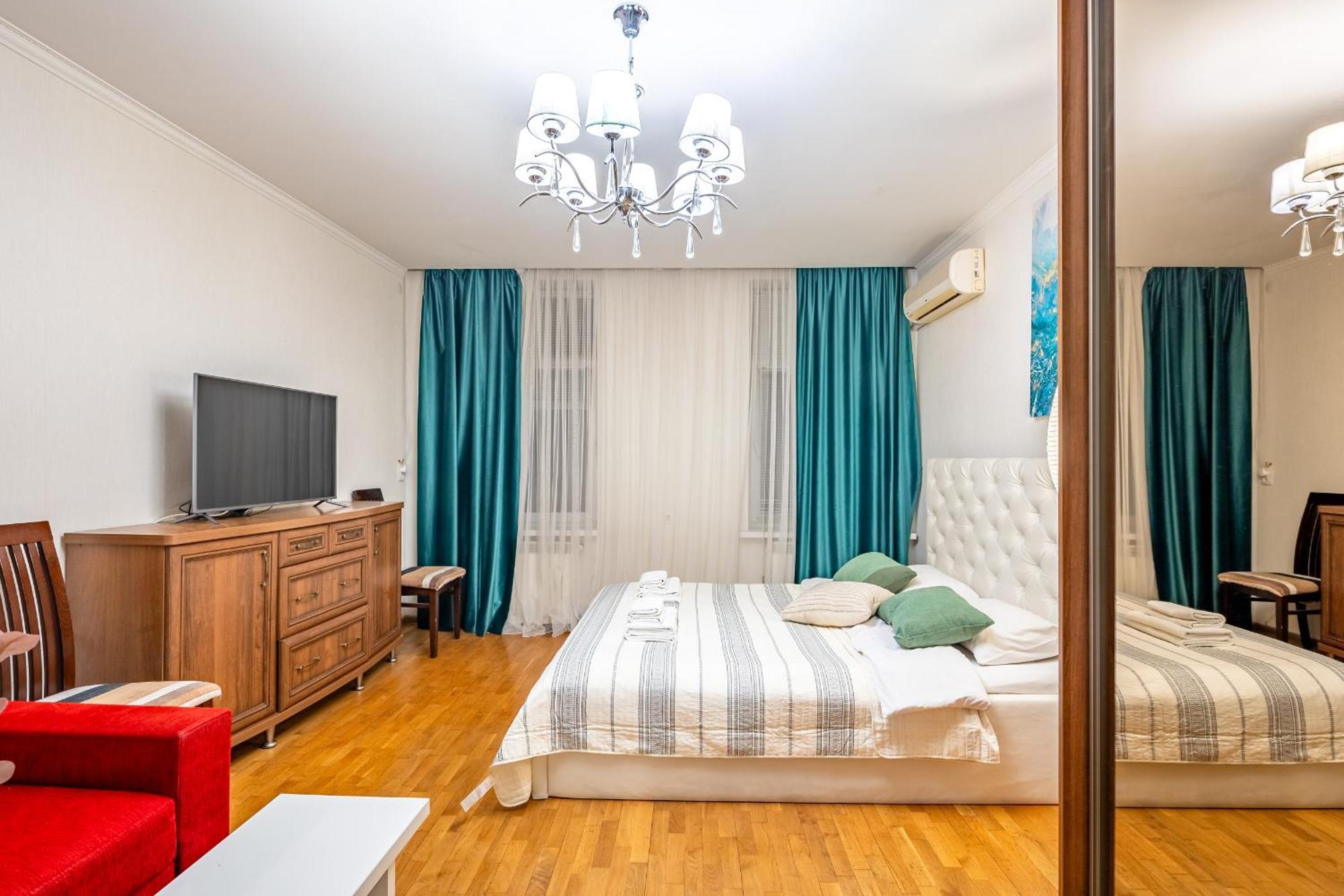 Just Another Comfy Apartment On The Main Squere. 2 Bedrooms, Own Heating, Ac Lvov Exteriér fotografie