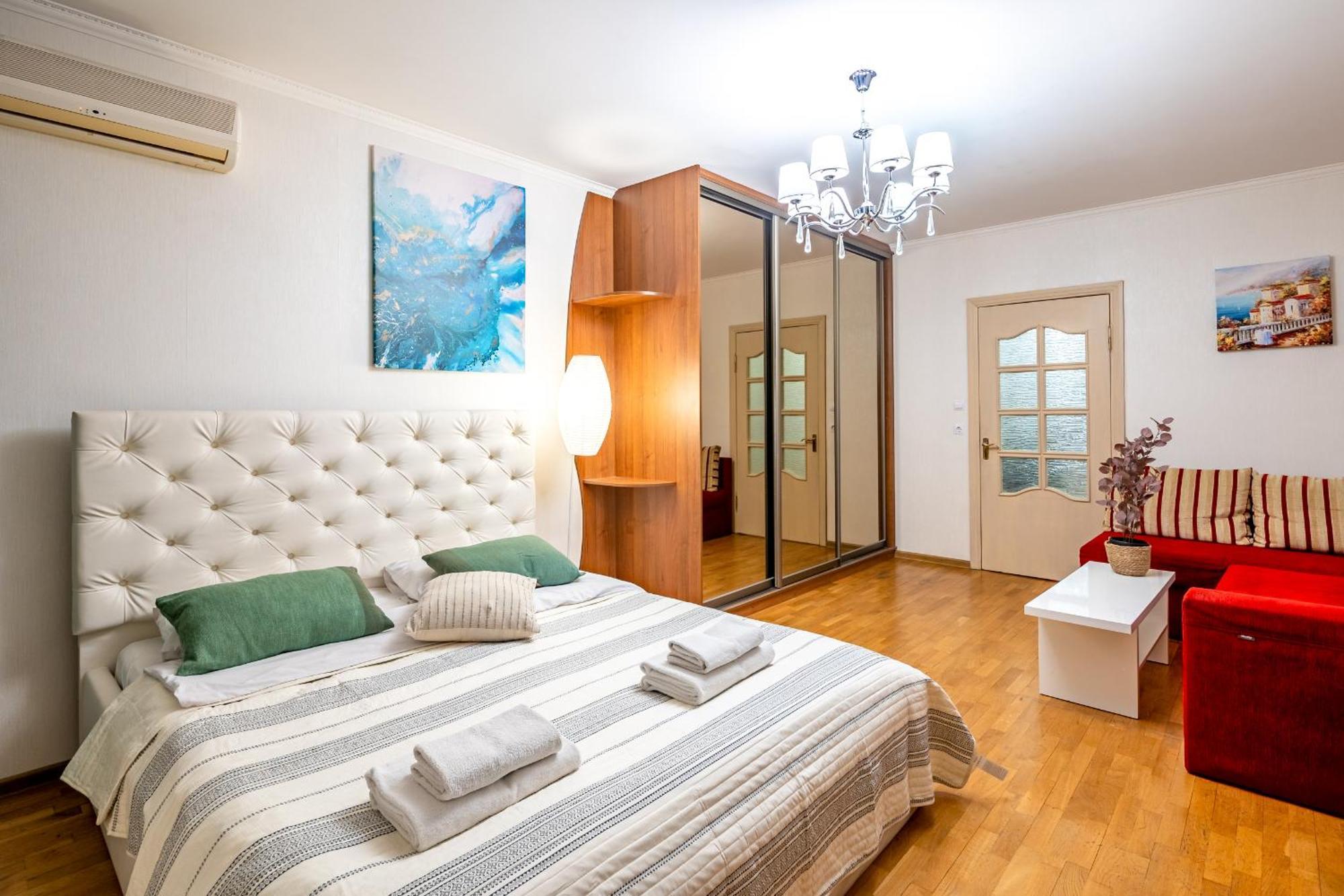 Just Another Comfy Apartment On The Main Squere. 2 Bedrooms, Own Heating, Ac Lvov Exteriér fotografie