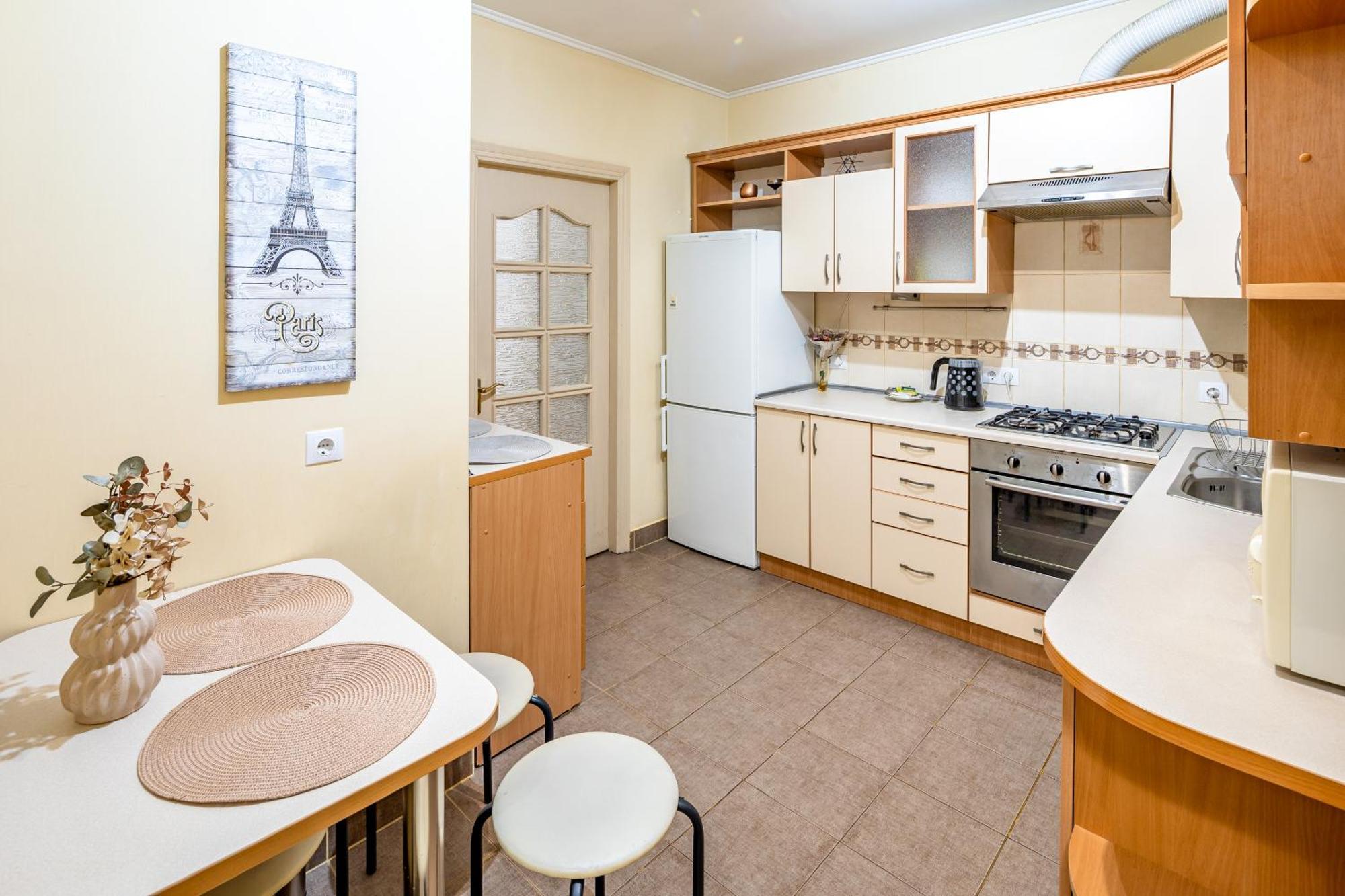 Just Another Comfy Apartment On The Main Squere. 2 Bedrooms, Own Heating, Ac Lvov Exteriér fotografie